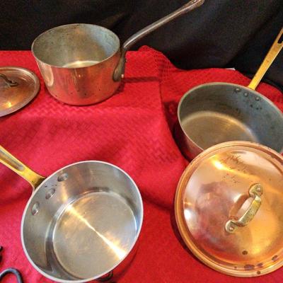 3 Multi Sized Sauce Pans, 2 Have Lid