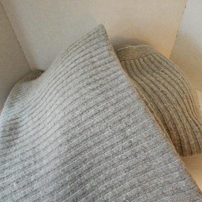 2 Lamb's Wool BlendThrows