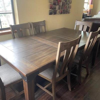 Country dining table 