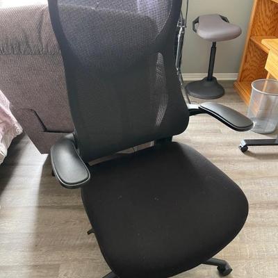 Office chair GOOD 