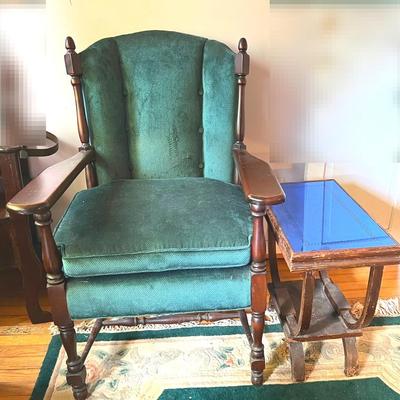 Mid Century Living Room Chair & Deco Side Table