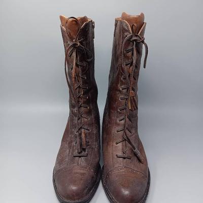 Born Brand Leather Boots 