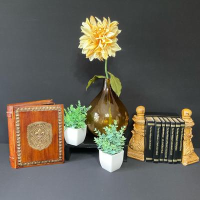 Office Black And Gold Decor 