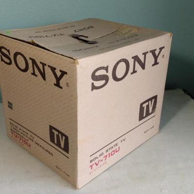 Sony Solid State TV Model TV-71OU