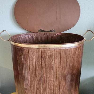 Vintage Hamper 