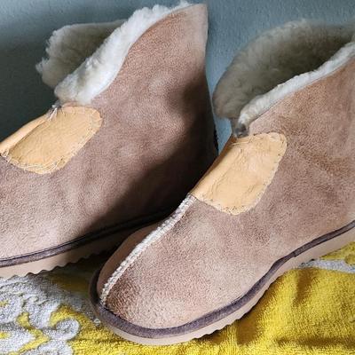 American Ughs Australian Virgin Sheepskin Slippers SZ 12