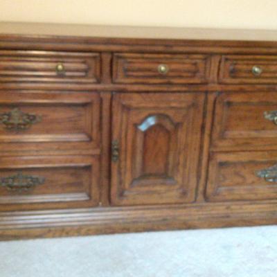 Vintage Drexel Heritage Bishopsgate Collection English Tudor Dresser 