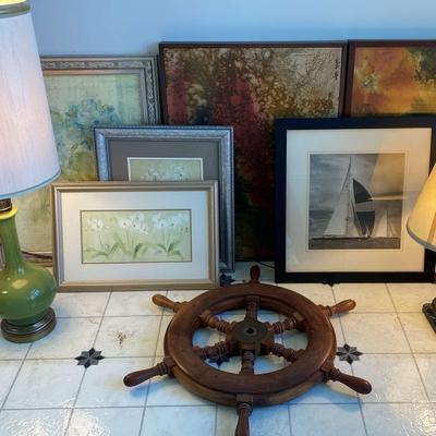 Retro Lamp, Artwork & Decor