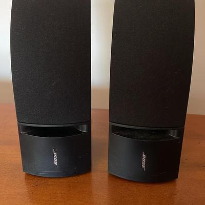 Bose 161 Shelf Speakers Right & Left 