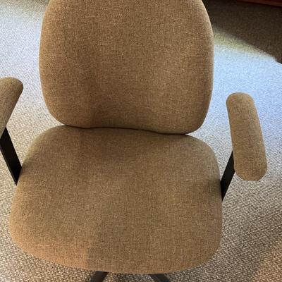 Contoured Office Chair