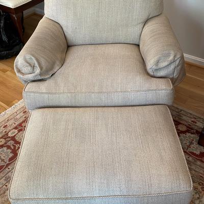 Comfortable Beige Fabric Chair & Ottoman Set