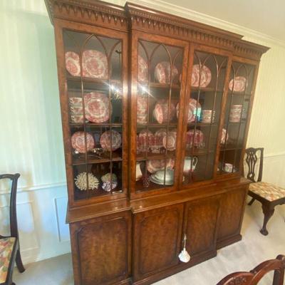 Hepplewhite Style Breakfront, early 20th century 