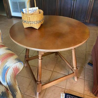 Antique Willett Maple Side Table