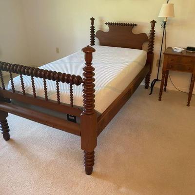 Twin Antique spindle bed 