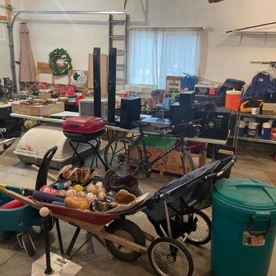 Estate sale photo