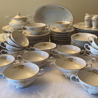 A “Wheat” A Kirk Porcelain China Set