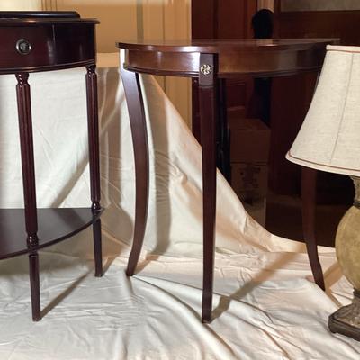 2 End tables With Vintage Lamp