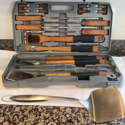Grilling Tool Set