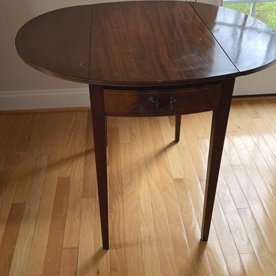 Mahogany Drop Leaf Table Columbia Manufacturing Co.