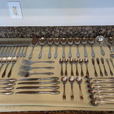 Oneida Community "Heiress" Stainless Steel Flatware