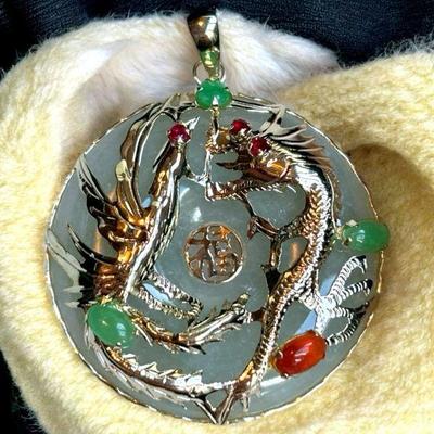 Gold embellished jadeite pendant