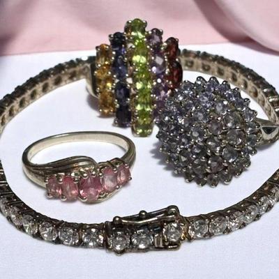 Multi color jewelry pieces