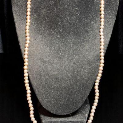 Pearl necklace