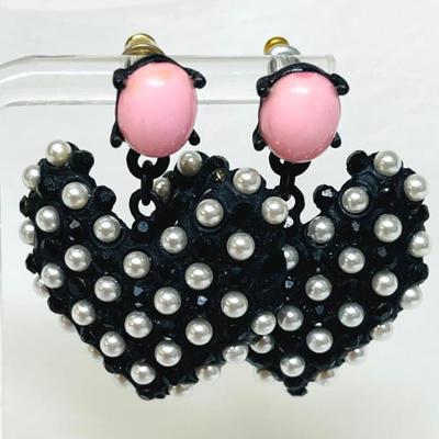 "Betsey Johnson" Black Heart Drop Earrings