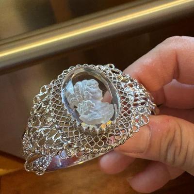 Vintage Whiting & Davis Cameo bracelet