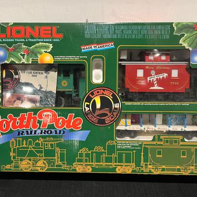 Lionel North Pole Railroad Train Set
