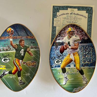 2 Brett Favre Plates from the Bradford Exchange