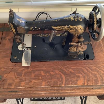 Rare 1910 Singer Sewing Machine