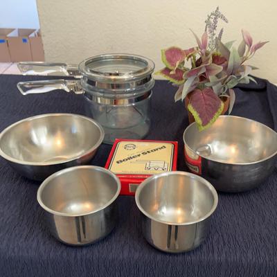 Vintage Pyrex Flameware 1.5 Qrt. Double Broiler, 4 Pans And More 