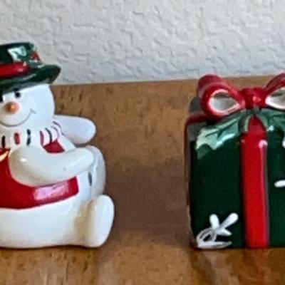 Fitz And Floyd Holiday Snowman Salt And Pepper Set (In Original Box)