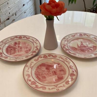 (3) Crown Ducal Plates ‘Scenes Of New Orleans’ Pink Transfer ware, Vase & More