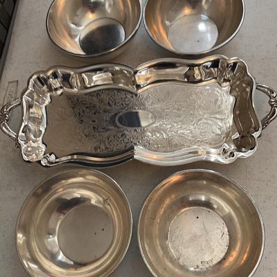 Crosby Silver Plated Twin Handle 12” Serving Tray & 4 Holmes & Edward’s Bowls 