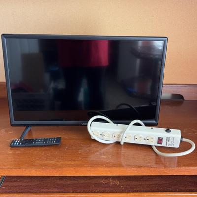 Vizio 24” Tv With Surge Protector 