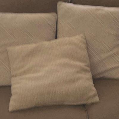3 Pillows 