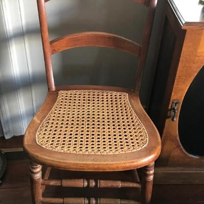 French country cane bottom chair %139