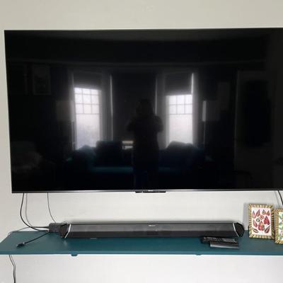 Hisense - 75" Class U7 Series Mini-LED 4K UHD QLED Smart Google TV 2024. Value $900
