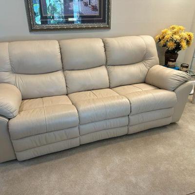 Divo dual reclining leather sofa