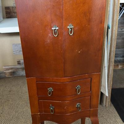 Double Door Jewelry Stand 