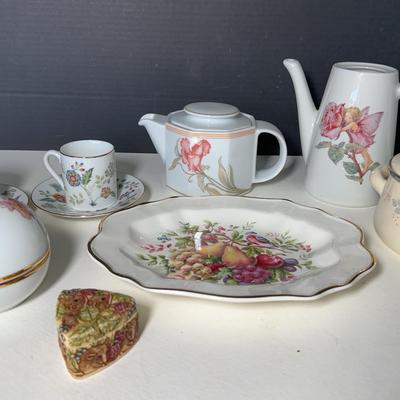 Collectible Porcelain Kitchen Ware & Trinket Boxes