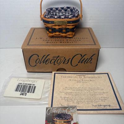 Longaberger J.W. Collection Miniature 2001-2002 Edition Berry Basket