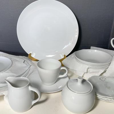 Centura By Corning White Dinner Ware 