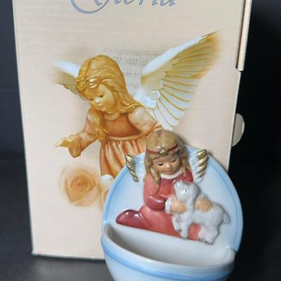 Goebel Gloria Guardian Angel With Lamb Holy Water Basin