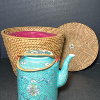 1960'S  Mun Shou Longevity Rose JINGDEZHEN Tea Pot