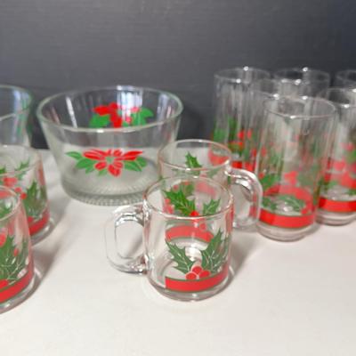 Libby Holly & Berries Tumblers Mugs & Bowls