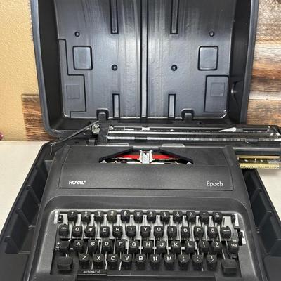 Royal Epoch Portable Manual Typewriter
