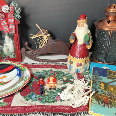 A Touch Of Christmas Decor